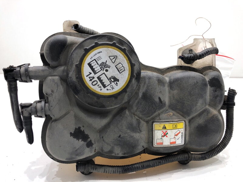 Vyrovnávacia nádržka chladiacej kvapaliny Jaguar F-pace (X761) 2015 - 2022