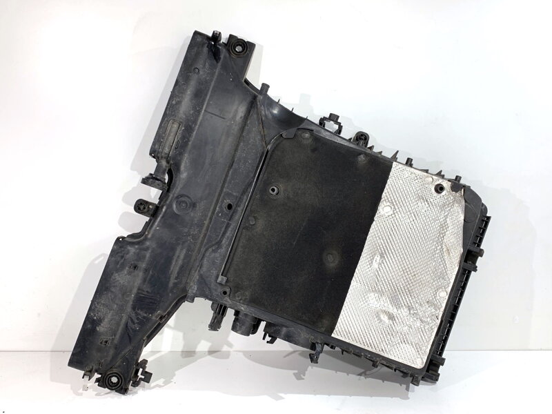 Kryt filtra vzduchu Audi Q8 (4MN) 2018 - 2022 4M0133837F