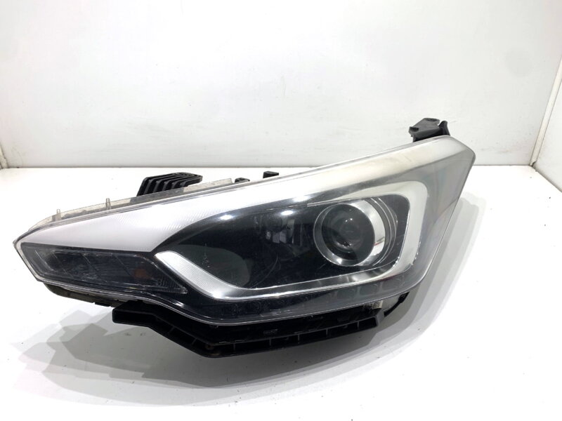 Svetlo ľavé predné Hyundai I20 II (GB, IB) 2014 - 2022 92101-C8