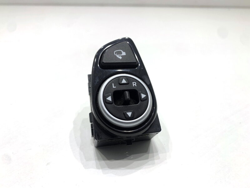 Prepínač regulácie zrkadiel Hyundai I20 II (GB, IB) 2014 - 2022 299140228