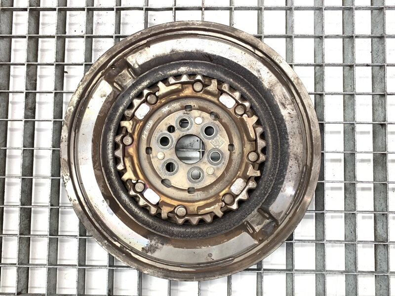 Koleso dvojhmotnostné KIA Sportage IV (QL, QLE) 2015 - 2022 232002B590