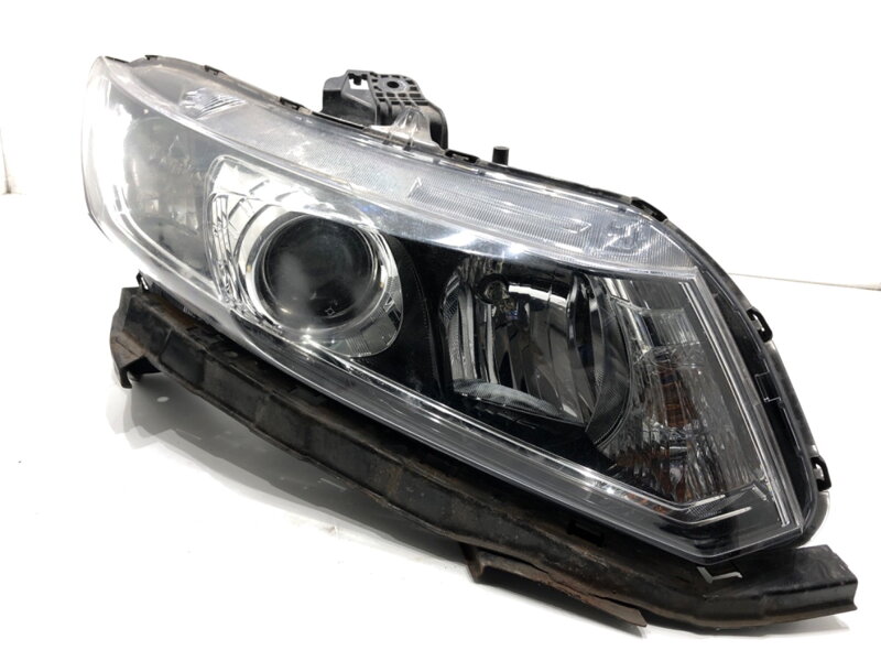 Svetlo pravé predné Honda Civic IX Sedan (FB) 2011 - 2022