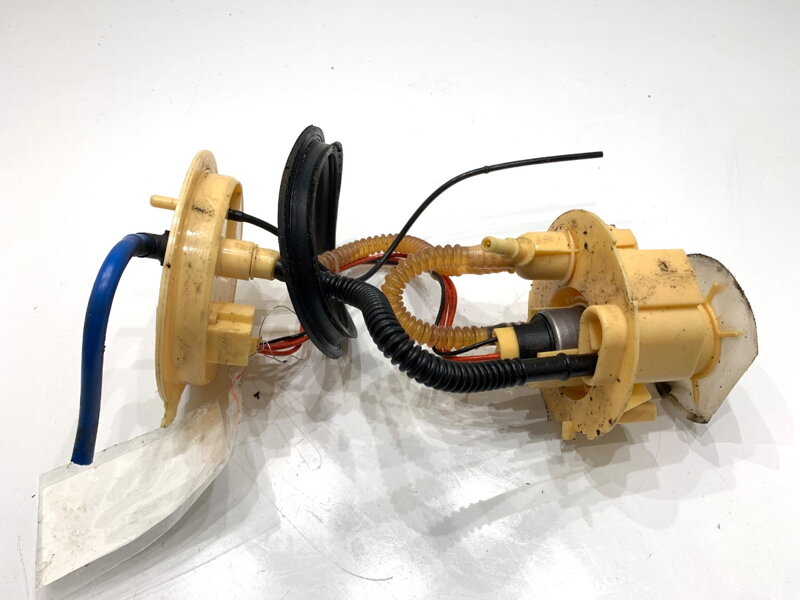 Palivové čerpadlo Audi Q8 (4MN) 2018 - 2022 4M0919088M