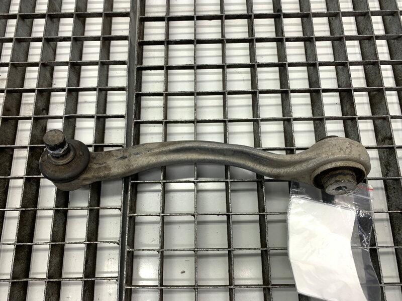 Rameno ľavé predné Audi Q8 (4MN) 2018 - 2022