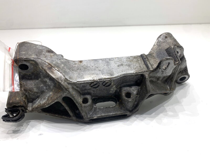 Držiak motora Opel Corsa F 2019 - 2022 9813582980