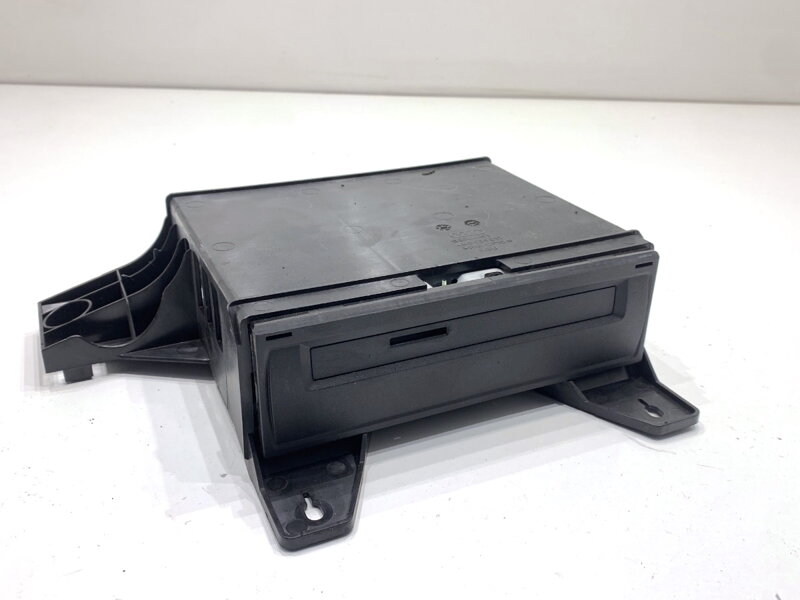 Čítačka navigácie Audi Q8 (4MN) 2018 - 2022 4K0035063A