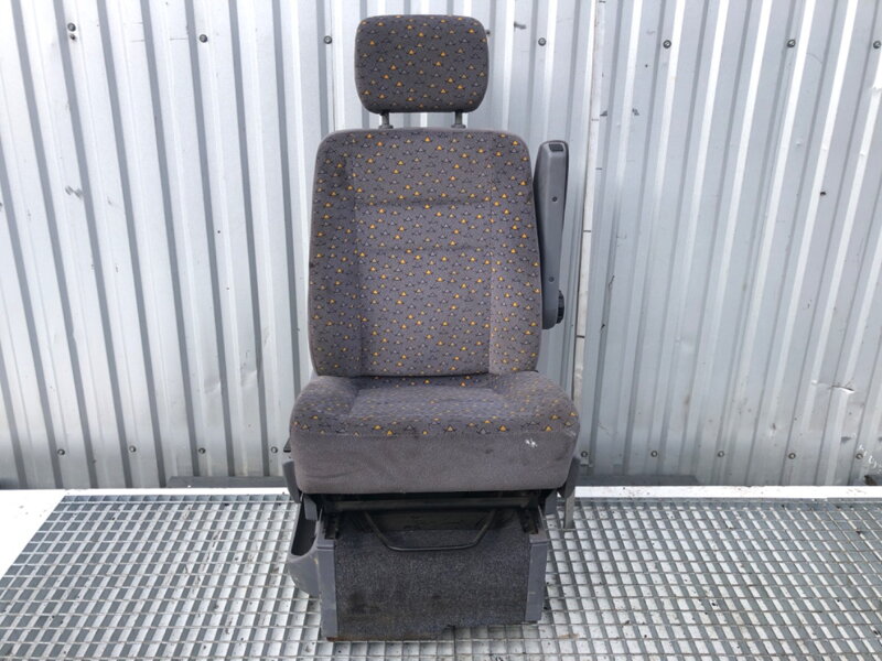 Sedadlo pravé predné Mercedes-benz Vito Autobus (W638) 1996 - 2003