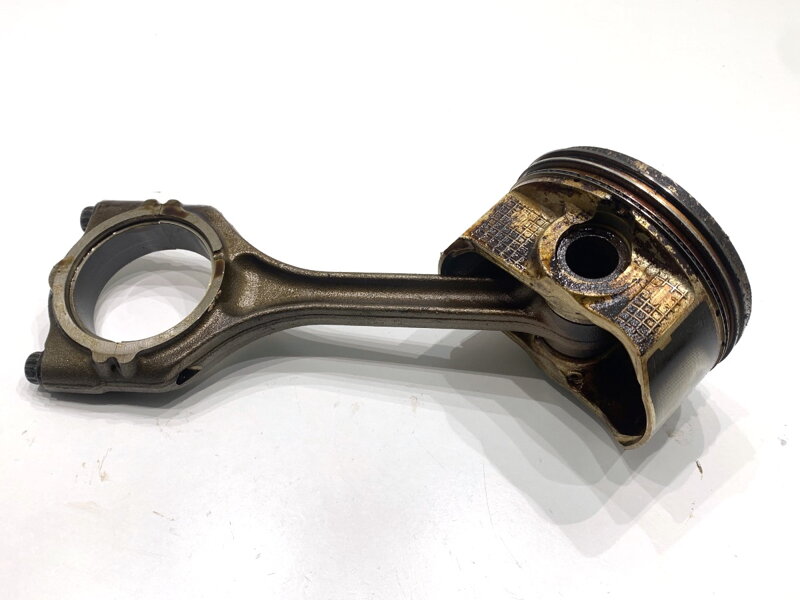 Piest S ojnicou Mitsubishi Outlander III (GG_W, GF_W, ZJ, ZL, ZK) 2010 - 2022 4J11