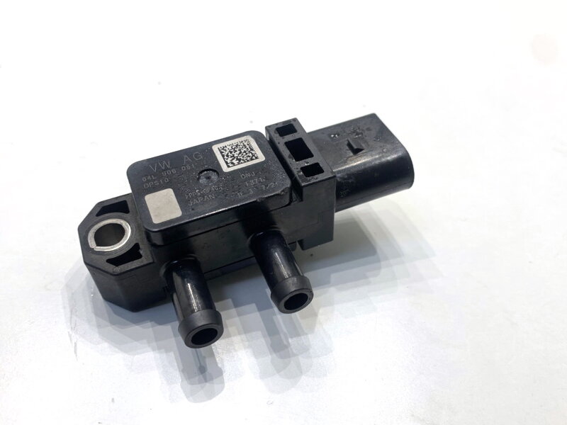 Snímač tlaku spalín DPF Audi A3 Limousine (8VS, 8VM) 2013 - 2022 04L906051