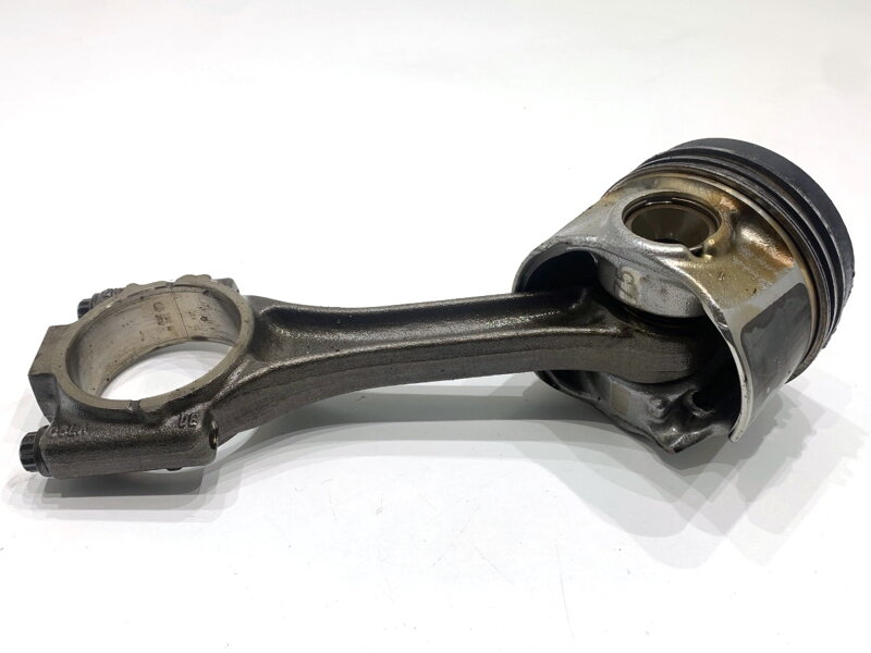 Piest S ojnicou Audi A3 Limousine (8VS, 8VM) 2013 - 2022 CRK