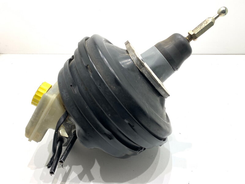 Servo brzdy Audi A4 B6 (8E2) 2000 - 2005 8E0612105E