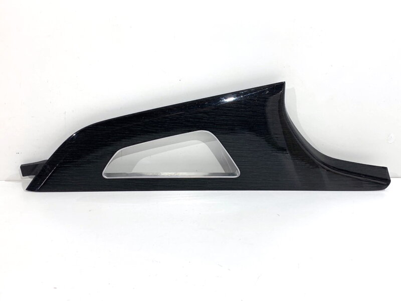 Lišta dekor dvere tapacíru pravá predná Audi Q8 (4MN) 2018 - 2022 4M8867440H