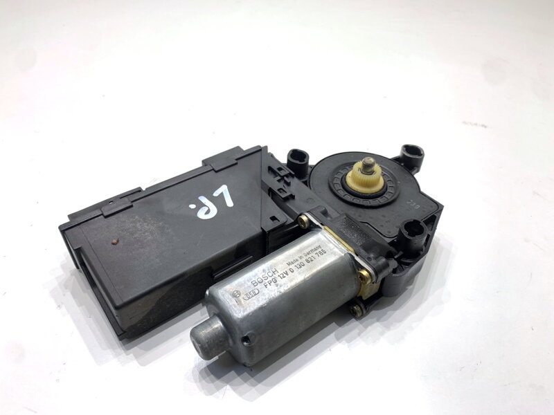 Motorček sťahovačky okna ľavý predný Audi A4 B6 Avant (8E5) 2000 - 2005 8E1959801B