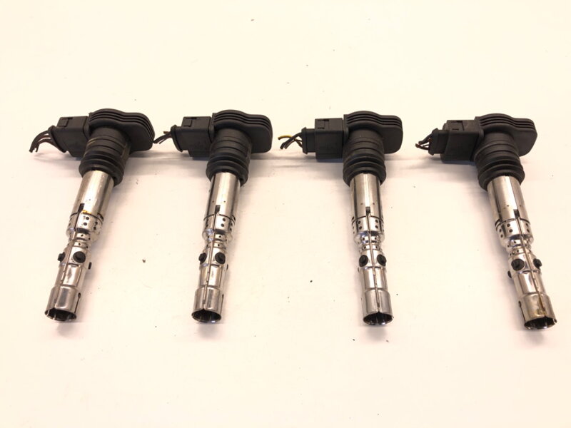 Cievka zapaľovacia sada Seat Leon (1M1) 1999 - 2006 06A905115D