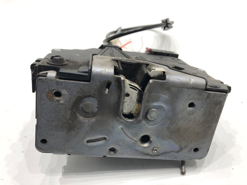 Zámok dverí pravý zadný Opel Corsa D (S07) 2006 - 2014 13258267