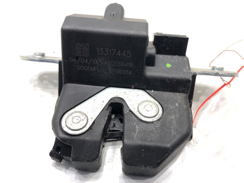 Zámok veka batožinového priestoru zadný Opel Corsa D (S07) 2006 - 2014 13317445