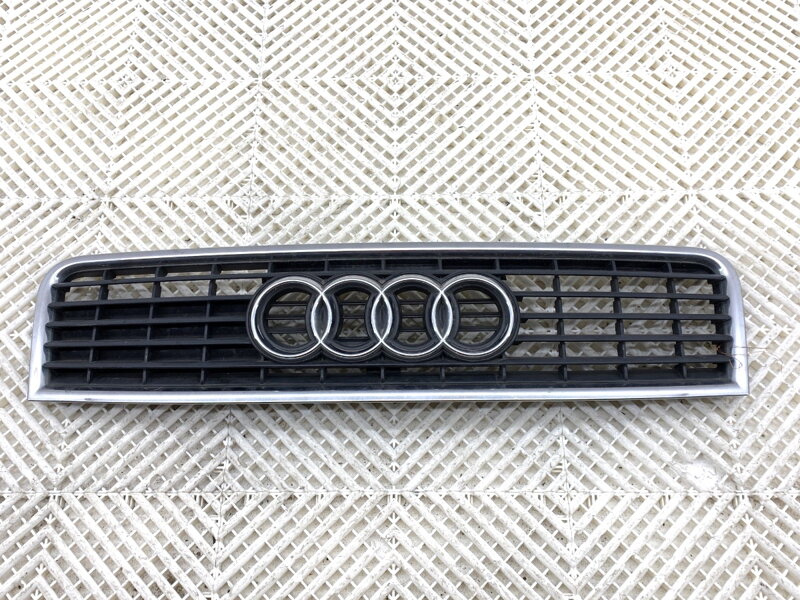Maska chladiča grill Audi A4 B6 (8E2) 2000 - 2005 8E0853651C