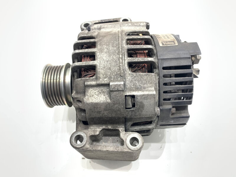 Alternátor Audi A4 B6 (8E2) 2000 - 2005 06B903016S