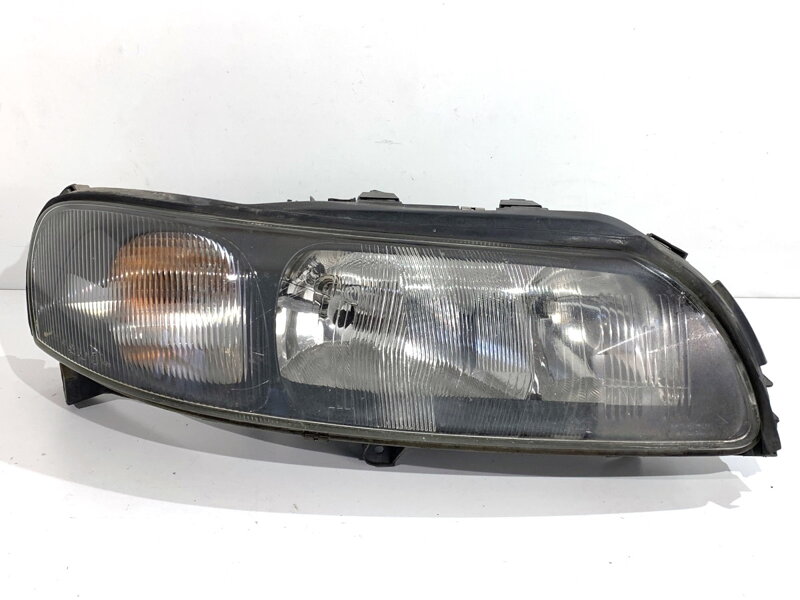 Svetlo pravé predné Volvo S60 I (384) 2000 - 2010 8662922