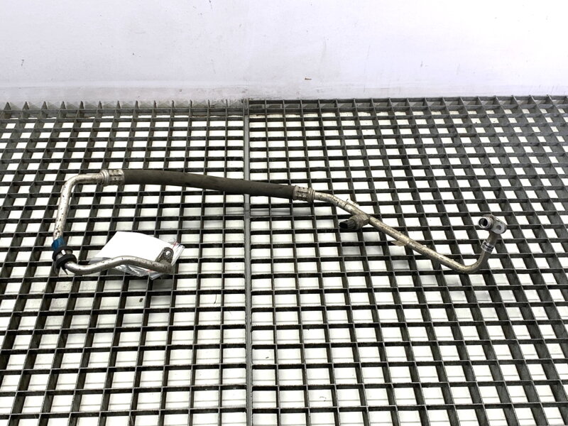 Hadica klimatizácie Opel Movano B (X62) 2010 - 2022 924904471R