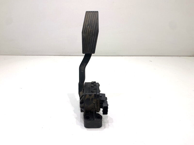Plynový pedál Opel Astra H Kombi (A04) 2004 - 2014 9157998