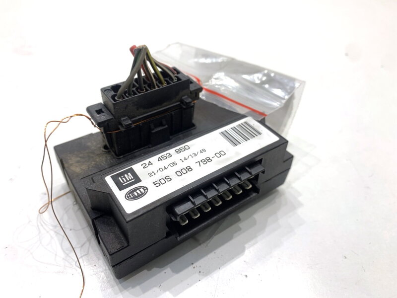 Modul háka Opel Astra H Kombi (A04) 2004 - 2014 24453850