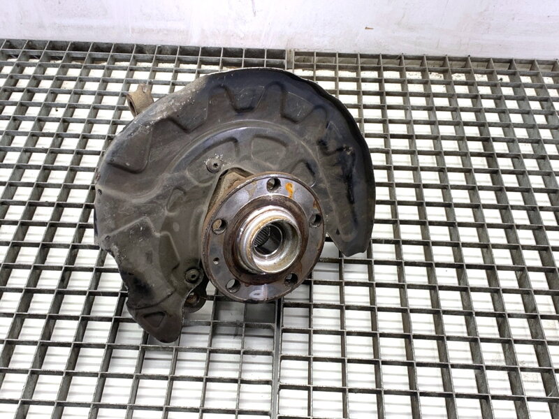 Otoč pravá predná VW Golf VII (5G1, BQ1, BE1, BE2) 2012 - 2022