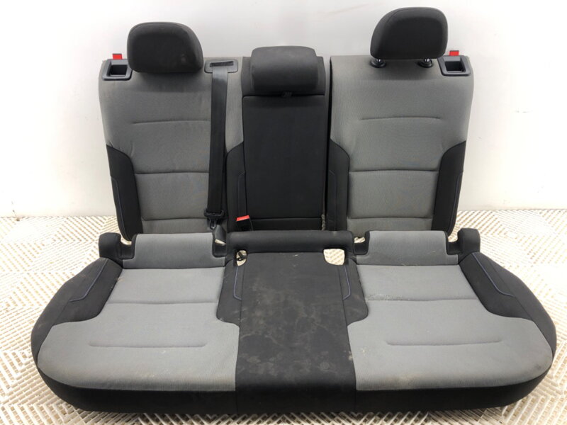 Lavica / sedačka druhý RAD VW Golf VII (5G1, BQ1, BE1, BE2) 2012 - 2022