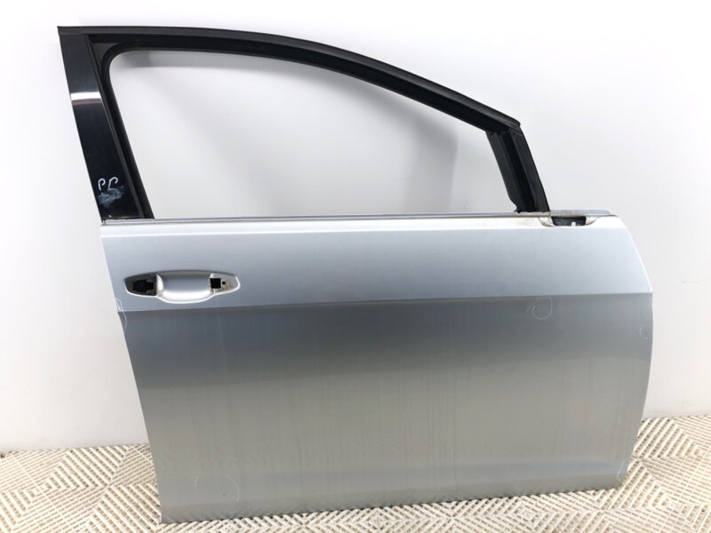 Dvere pravé predné VW Golf VII (5G1, BQ1, BE1, BE2) 2012 - 2022