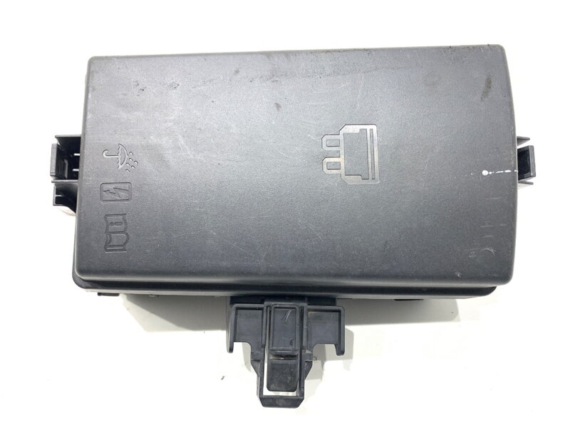 Poistková skrinka VW Golf VII (5G1, BQ1, BE1, BE2) 2012 - 2022 5Q0907361C