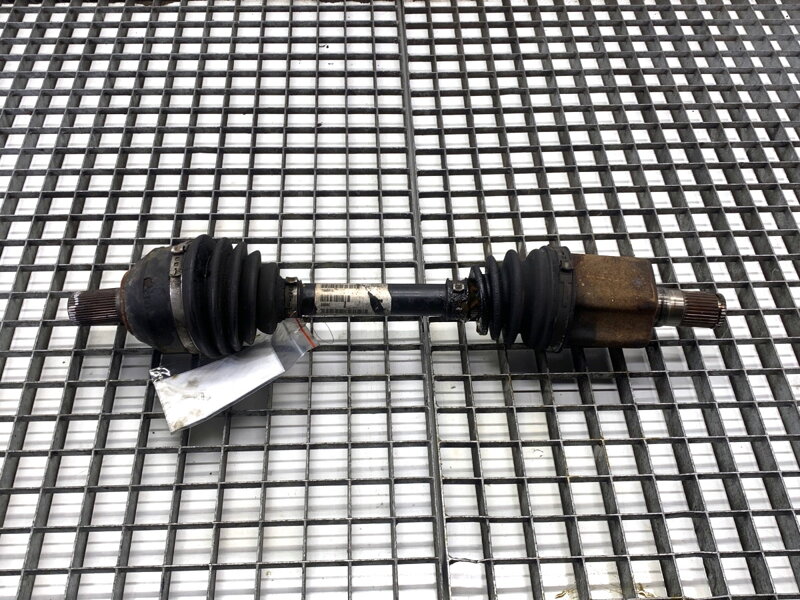 Poloos ľavá predná Volvo V70 III (135) 2007 - 2016 31259435