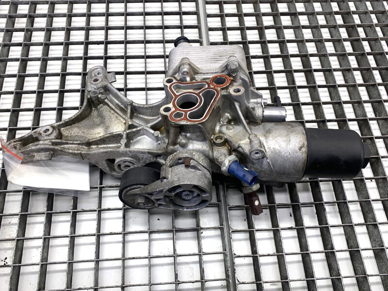 Základňa filtra oleja VW Arteon (3H7, 3H8) 2017 - 2022 06Q117021E