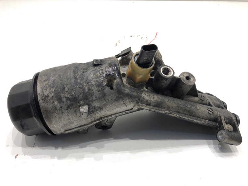 Základňa filtra oleja Jaguar F-pace (X761) 2015 - 2022 G4D3-6714-C77A