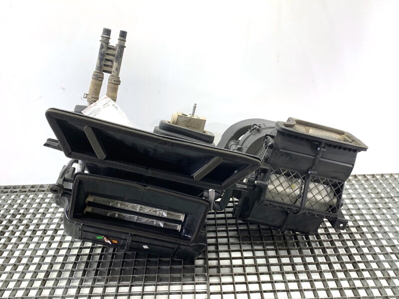 Radiátor kúrenia kombajn Ford Transit V363 Autobus (FAD, FBD) 2013 - 2022 BK21-AN