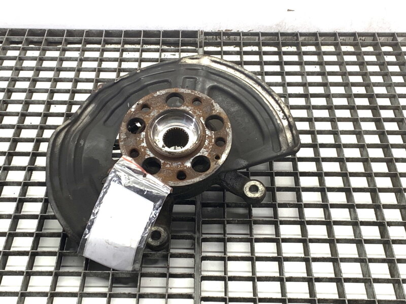 Otoč pravá predná Mercedes-benz Class A (W176) 2012 - 2018