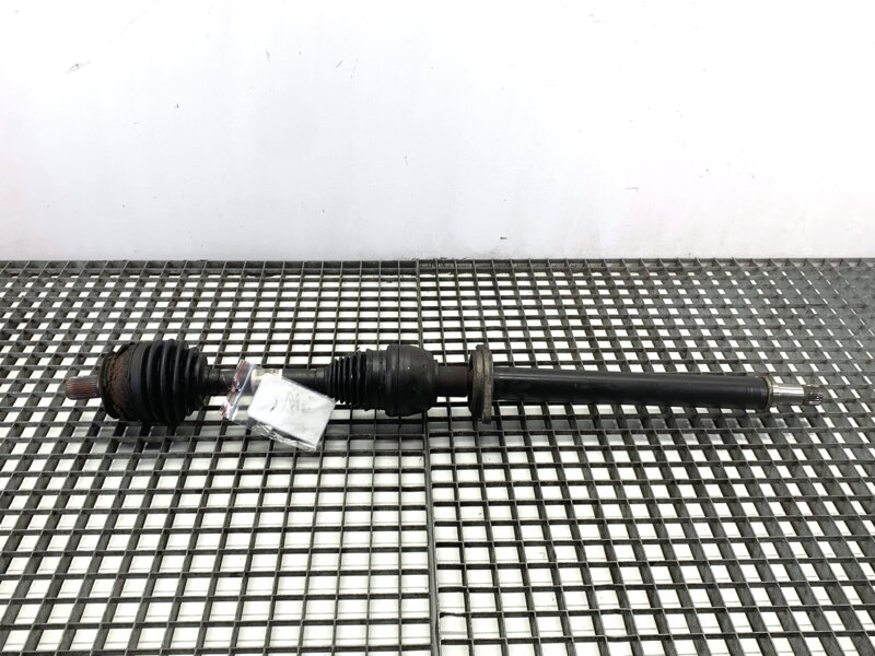 Poloos pravá predná Mercedes-benz Class A (W176) 2012 - 2018 A2463303000