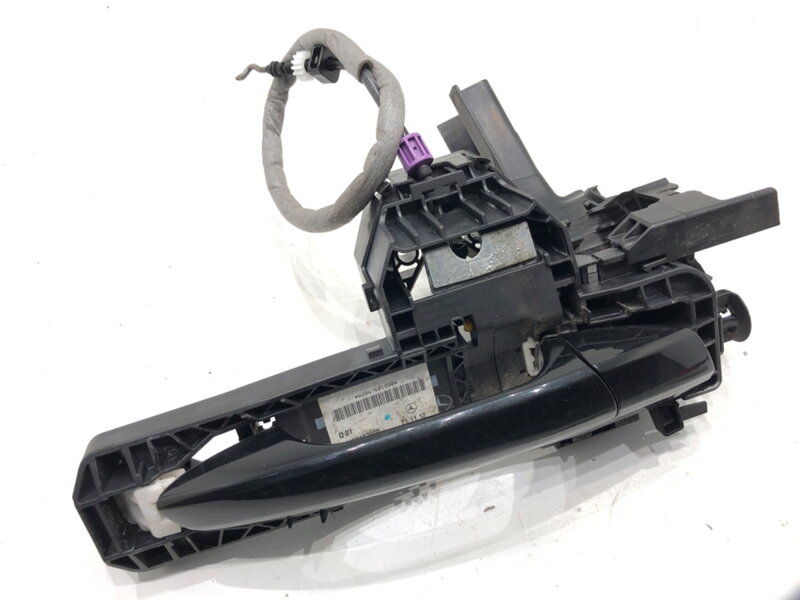 Kľučka vonkajšia pravá predná Mercedes-benz Class A (W176) 2012 - 2018 A2047601800