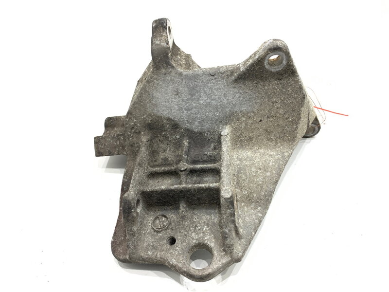 Držiak uchytenie kompresora klimatizácie Subaru Outback (BL, BP) 2003 - 2010