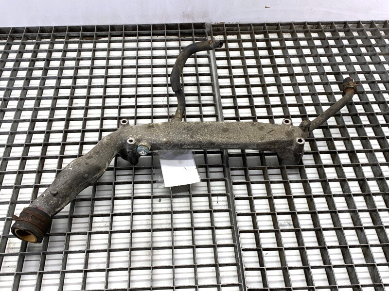 Nátrubok vodný Subaru Outback (BL, BP) 2003 - 2010