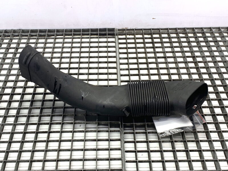 Vzduchové potrubie BMW X6 (F16, F86) 2014 - 2019 8514007