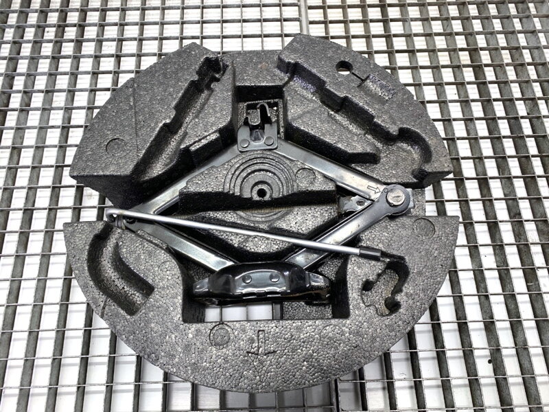 Páka / zdvihák zdvihák Volvo S80 II (124) 2006 - 2016 31362446