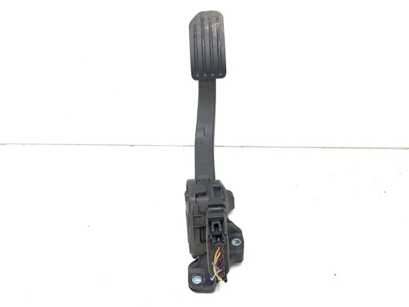 Plynový pedál Volvo S80 II (124) 2006 - 2016 31329058