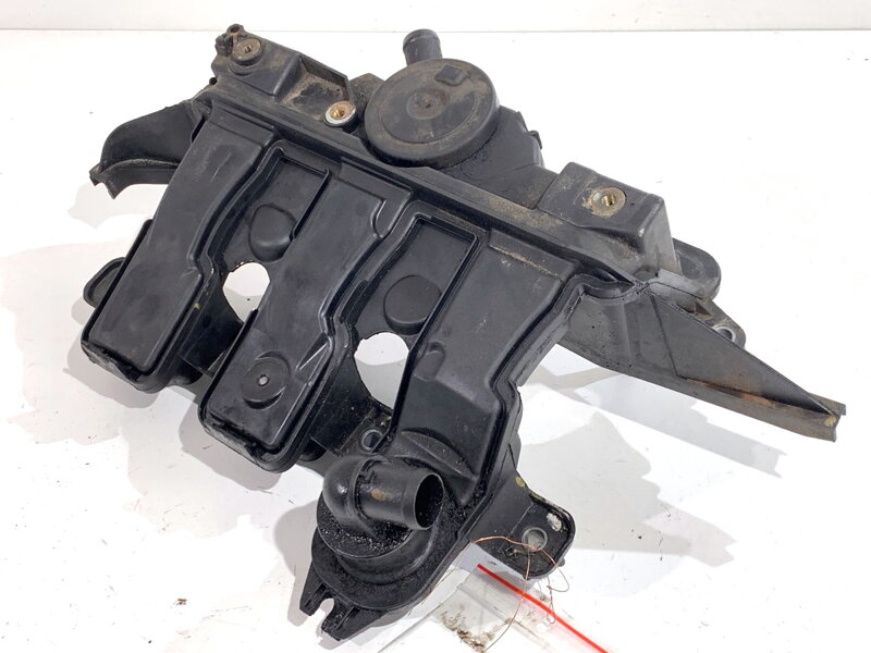 Odvetranie Renault Trafic III Autobus (JG_) 2014 - 2022 118300724R