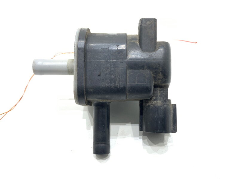 Ventil podtlaku Toyota Yaris (_P13_) 2010 - 2022 90910-WC003