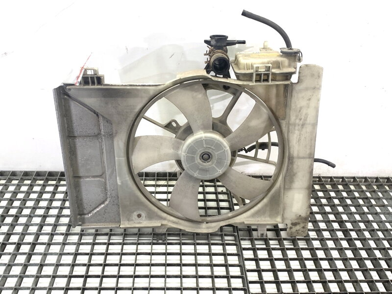 Ventilátor chladiča Toyota Yaris (_P13_) 2010 - 2022 422750-4972