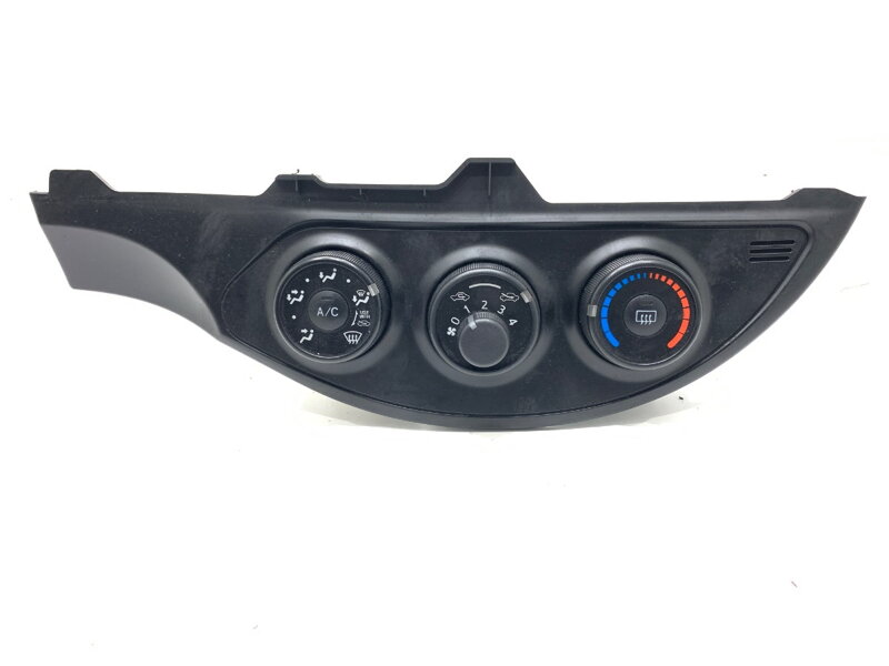 Panel ovládania ventilácie Toyota Yaris (_P13_) 2010 - 2022 55406-0D390