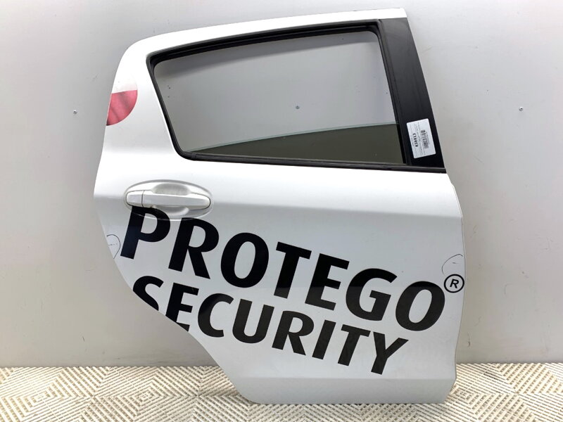 Dvere pravé zadné Toyota Yaris (_P13_) 2010 - 2022