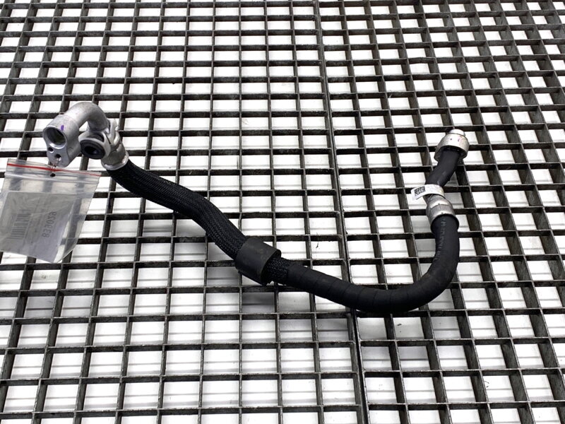 Hadica klimatizácie Mini Mini Clubman (F54) 2014 - 2022 6834655