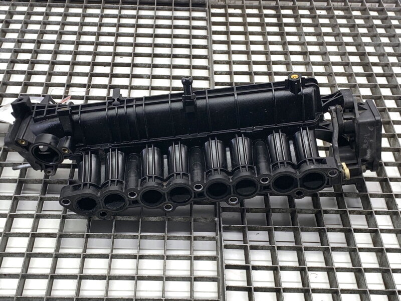 Sacie potrubie KIA CEE ' D Sportswagon (JD) 2012 - 2018