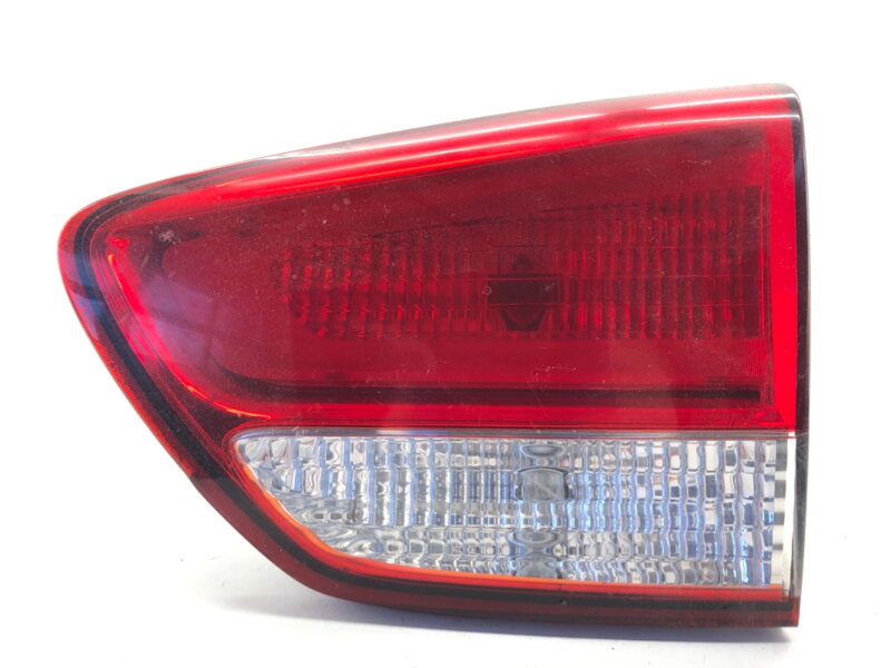 Svetlo zadné pravé vnútorné KIA Carens IV 2013 - 2022 92404-A4010